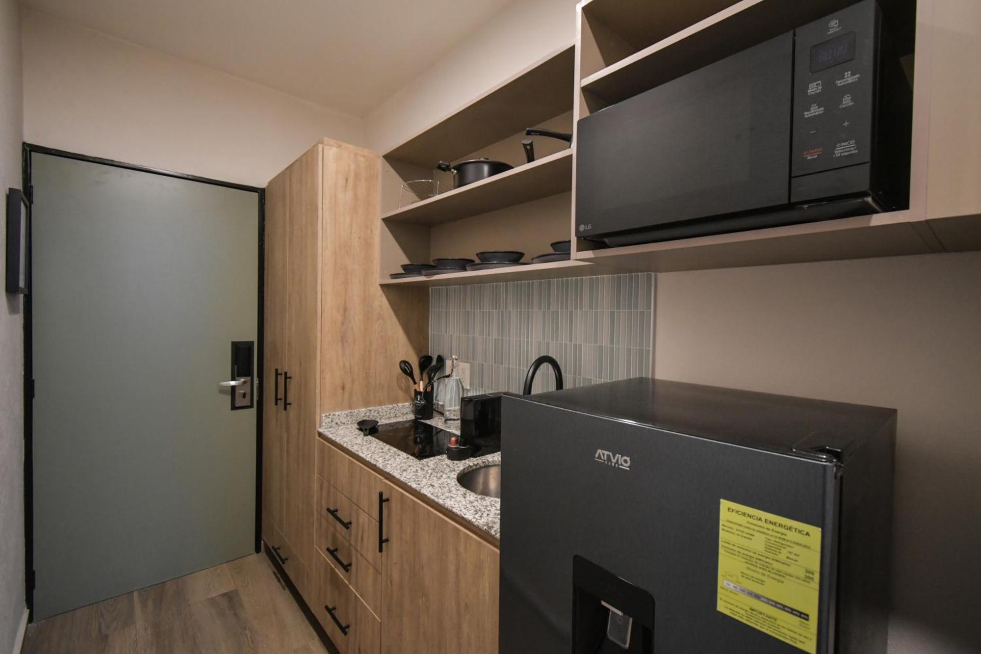 Expo Satelite 2750 Hotel & Suites グアダラハラ エクステリア 写真